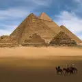 Заснеха пирамиди, които изпращат лъчи към Космоса