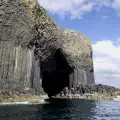 Феноменалните пещери на остров Стафа