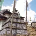 Могилите от молитвени камъни Мани - свещени за будистите