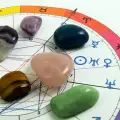 Зодиакални камъни