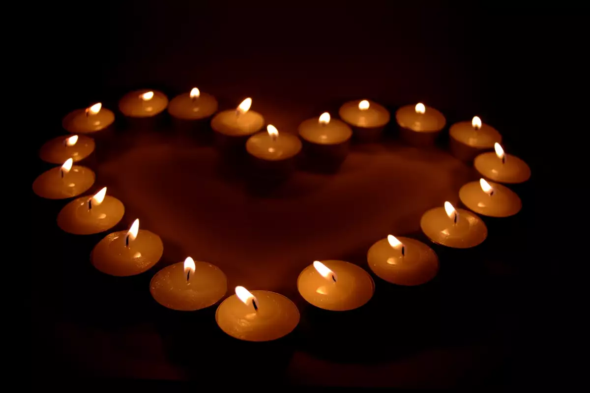 Любовна Магия със Свещи