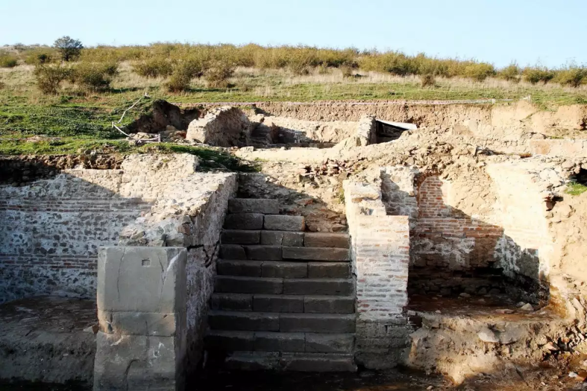 При разкопки в античния град Хераклея Синтика край Петрич археолози