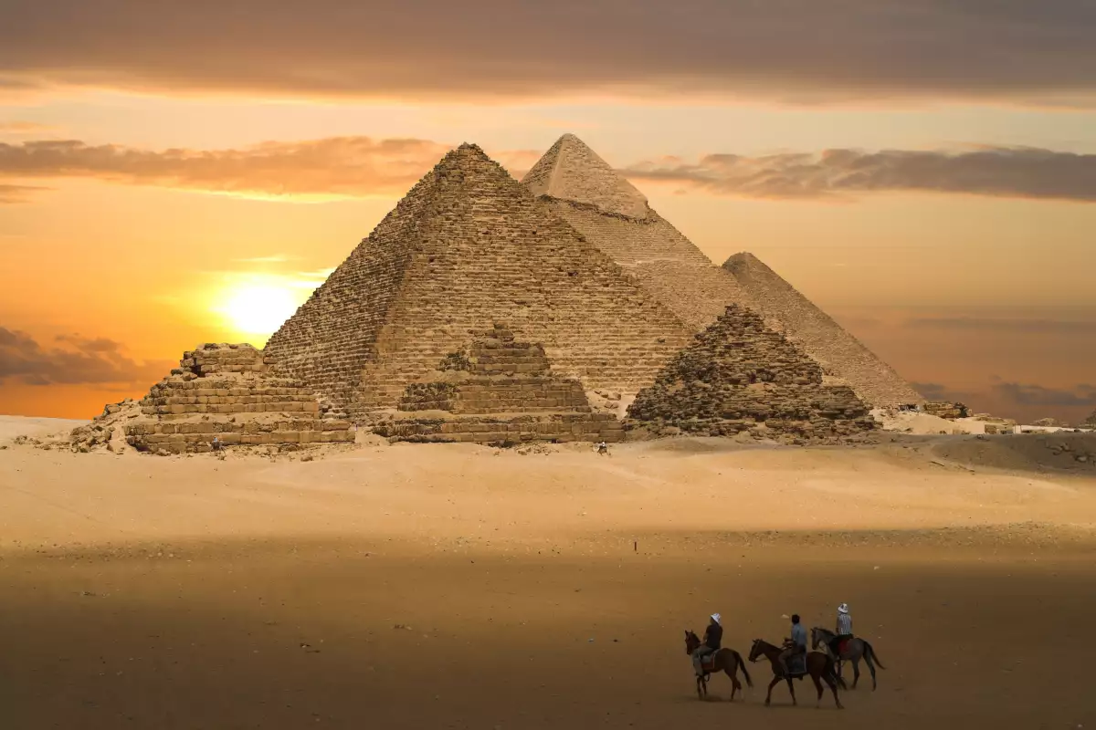 Египетски пирамиди презентация