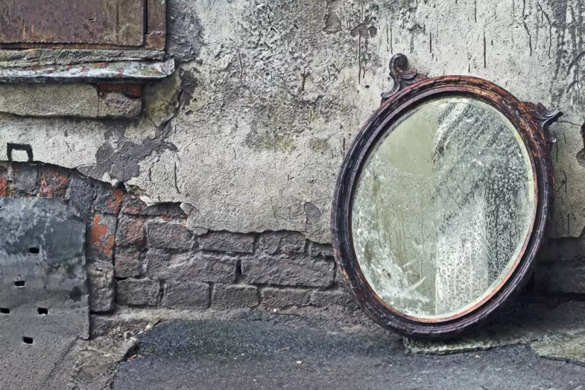 Какво Означава Като Счупиш Огледало
