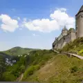 Странен сън с крале и замъци