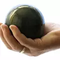Мистериозната топка с антиматерия, която смая учените