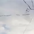 Счупени стъкла