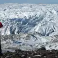 Защо потъмняването на Гренландия заплашва живота на Земята?