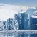 Добра новина? Ледник в Гренландия увеличава размера си