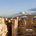 Блоковете падат в разруха