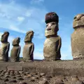 Загадъчните статуи на остров Пасха