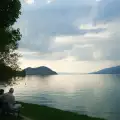 Морско дъно и непознато момче