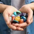 Как да изчистим камъните и минералите от лоши енергии