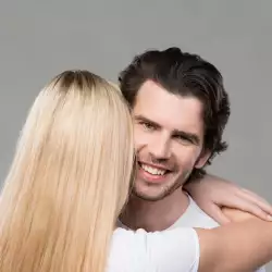 Засмей се, за да ти кажа какъв си
