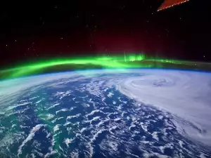 Тези снимки на НАСА показват истинската красота на нашата планета