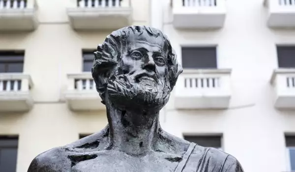 Аристотел - живот, възгледи, идеи и цитати