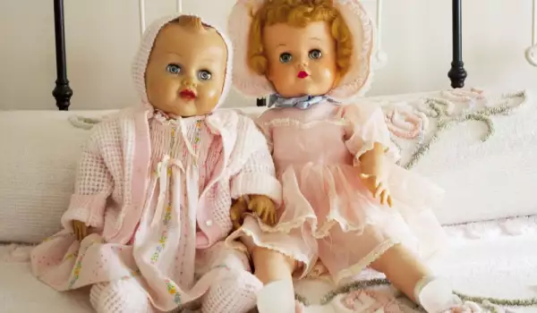 Как да тълкуваме сънищата с кукли