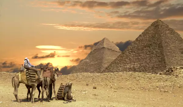 Какъв е размерът на пирамидите в Египет?