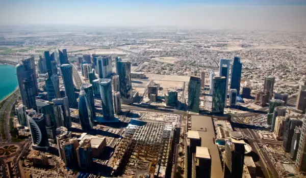 Катар бори жегите с климатици на открито