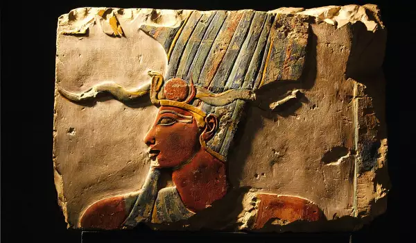 Откриха мумията на царица Сешестет