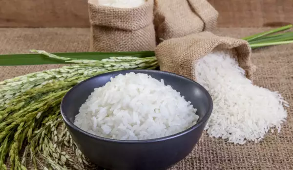 Ориз в ъглите на дома - от какво предпазва