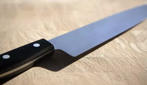 Нож, ножница