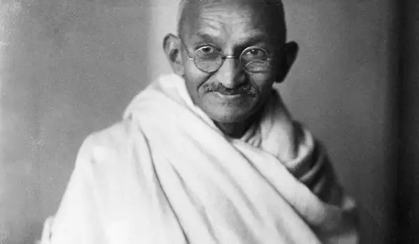 Животът на Махатма Ганди - една разтърсваща история