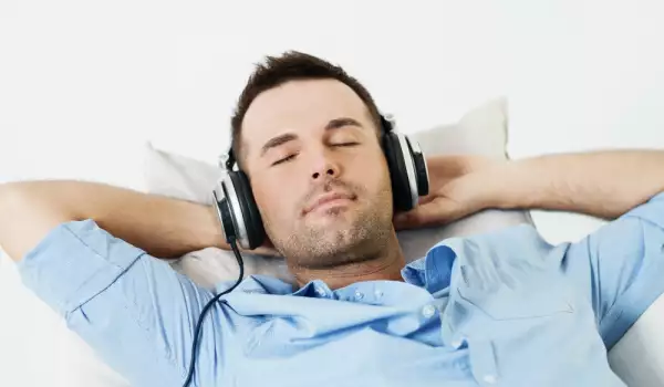 Как методът ASMR ще ви помогне да спите по-добре
