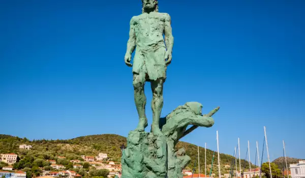 Статуя на Одисей в Итака