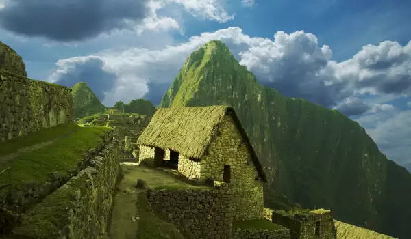 Гробница хвърля светлина върху античен Перу