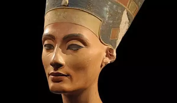 Нефертити - живот и история