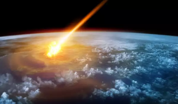 Астрономи: Астероид и мегацунами носят края на света през февруари