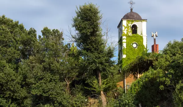 Църквата Св. Никола в Черноморец