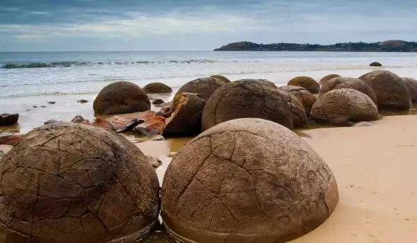 мистериозни каменни сфери на Коста Рика